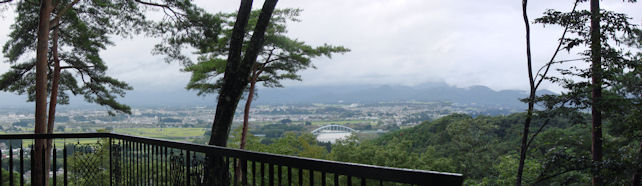 胡四王山からの眺望。ここにある胡四王神社は坂上田村麻が東征の折武運長久、無病息災を祈願し薬師如来を祀り創建された。