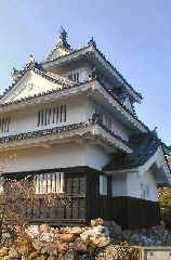 昭和29年に再建された隅櫓